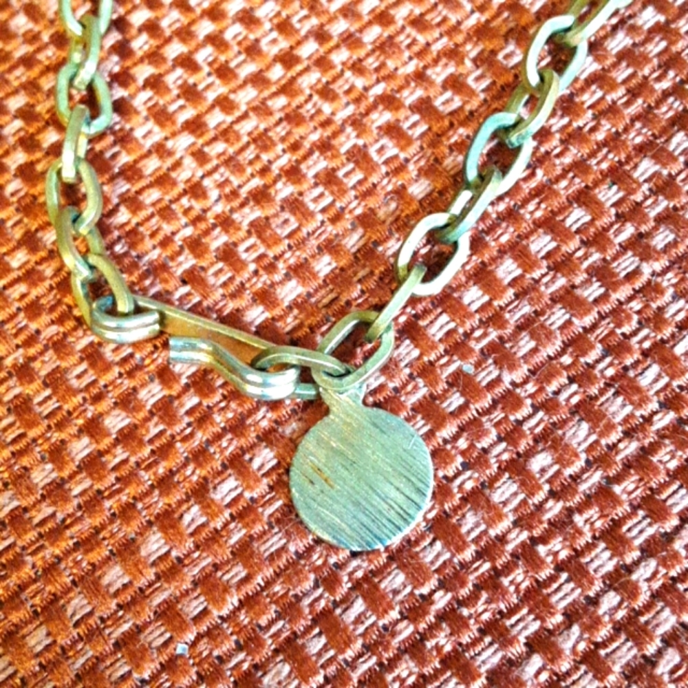 Vintage 1940-60's Thermostat Yellow&Gold Tone Leaf/Vine Choker***Hostess Pick*** - Picture 4 of 4